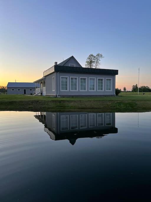 Elegant Conference Room At Sinso Talu Ulejoe Exterior photo